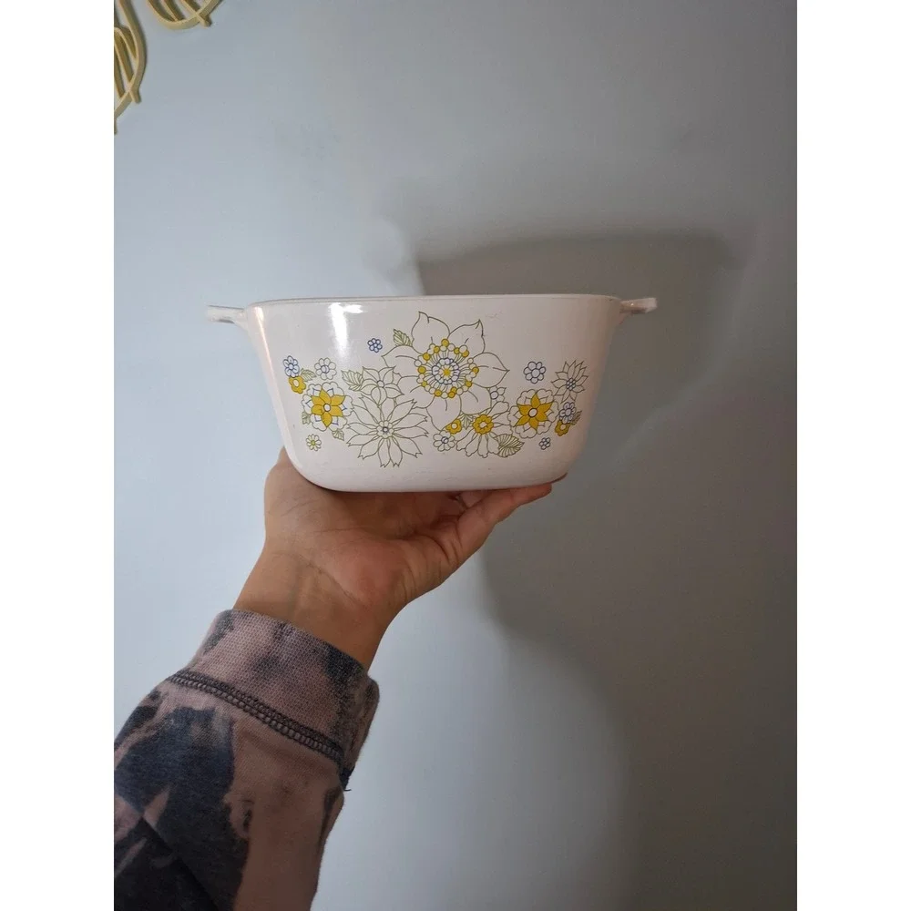 Corning Ware Wildflower Casserole Dish P-1 3/4-B 1.75 Quart Vintage Floral White